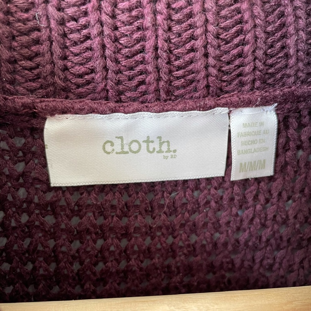 Cold shoulder sweater - Picture 2 of 2